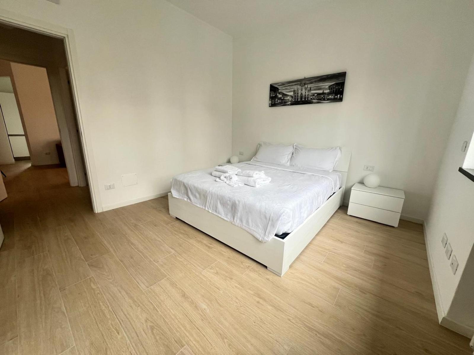 Domusmi Bordighera 32 * Milan
